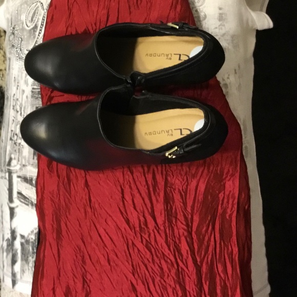 Black ankle boots - Picture 3 of 11